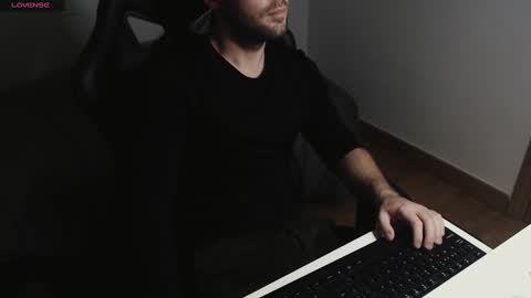 Snapshot of myhairymacho chatting on 03-02-25, 06:30 Juan OF myhairymacho online show from 03-02-25, 06:30