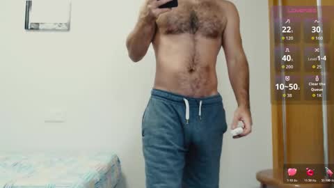 Snapshot of myhairymacho chatting on 10-24-25, 08:00 Juan OF myhairymacho online show from 10-24-25, 08:00