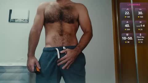 Snapshot of myhairymacho chatting on 11-03-25, 11:22 Juan OF myhairymacho online show from 11-03-25, 11:22