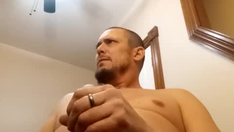 Snapshot of myjohnson5 chatting on 12-21-25, 05:14 Nope online show from 12-21-25, 05:14