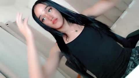 Snapshot of mykaliciousness chatting on 10-02-25, 11:17 mykaliciousness online show from 10-02-25, 11:17