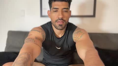 Myke esthetic online show from 01-24-25, 03:22