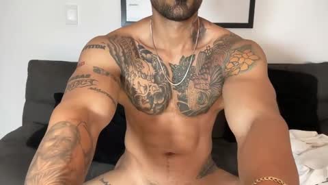 Myke esthetic online show from 02-11-25, 05:05