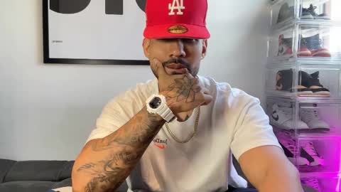 Myke esthetic online show from 10-05-25, 07:01