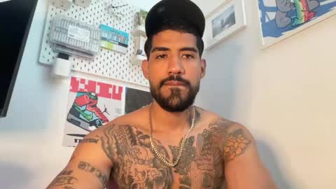 Snapshot of myke_esthetic chatting on 06-07-26, 01:59 Myke esthetic online show from 06-07-26, 01:59