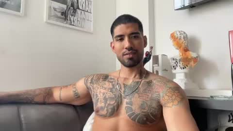Myke esthetic online show from 06-25-26, 05:39