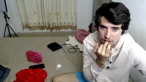 Snapshot of myke_xxx chatting on 09-22-25, 01:29 mike online show from 09-22-25, 01:29