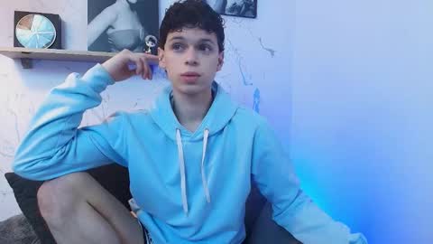 Mykel   online show from 12-05-25, 02:14