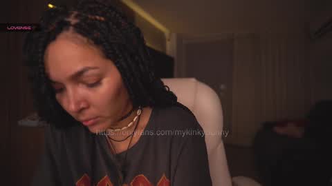 Snapshot of mykinkybunny chatting on 02-11-25, 01:41 jacke BUNNY online show from 02-11-25, 01:41