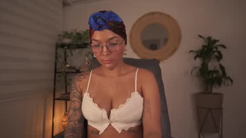 Snapshot of mykinkybunny chatting on 01-17-26, 12:48 jacke BUNNY online show from 01-17-26, 12:48