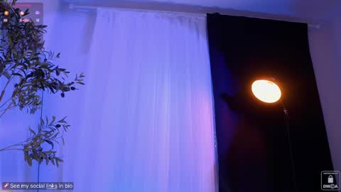 Snapshot of myliss chatting on 03-06-25, 07:32 Liss Next stream December1 online show from 03-06-25, 07:32