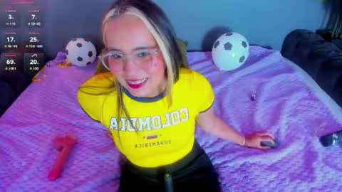 Snapshot of mylleana chatting on 07-11-26, 08:55 Milena or Your Mile online show from 07-11-26, 08:55