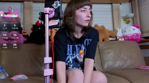 Snapshot of mymindbreaks2 chatting on 03-06-26, 11:23 mymindbreaks online show from 03-06-26, 11:23