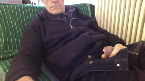 Bi sexy guy lovense hush is on private is open or password show tip if you like. online show from 03-16-26, 07:56