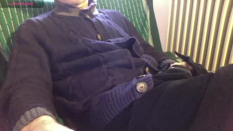 Bi sexy guy lovense hush is on private is open or password show tip if you like. online show from 04-05-26, 06:10