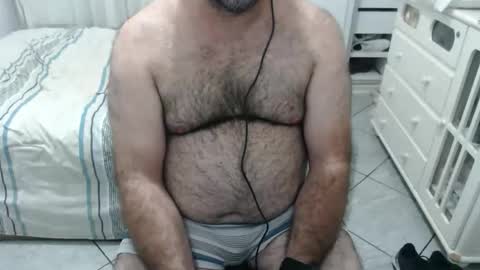 Snapshot of mysterbearmg chatting on 03-11-26, 01:22 mysterbearmg online show from 03-11-26, 01:22