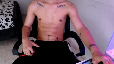 Snapshot of mysteryboy_thin16 chatting on 12-17-24, 09:49 mysteryboy_thin16 online show from 12-17-24, 09:49