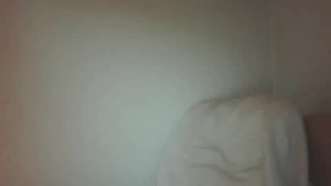 Snapshot of mysteryguy1990 chatting on 06-06-26, 11:37 mysteryguy1990 online show from 06-06-26, 11:37