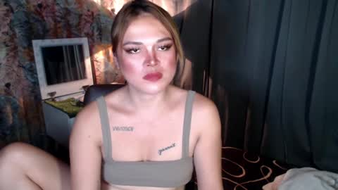 Snapshot of mysteryman_xxx chatting on 01-13-25, 08:47 UR GIRL NEXTDOOR online show from 01-13-25, 08:47