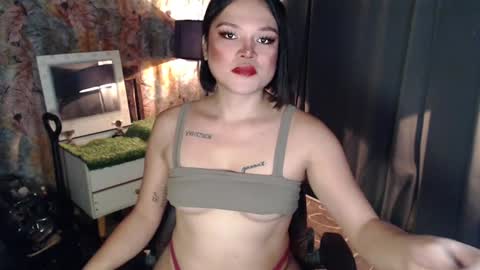 Snapshot of mysteryman_xxx chatting on 02-11-25, 04:55 UR GIRL NEXTDOOR online show from 02-11-25, 04:55