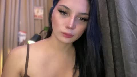 UR GIRL NEXTDOOR online show from 04-28-26, 12:43