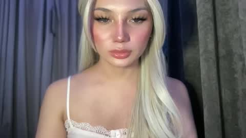 UR GIRL NEXTDOOR online show from 04-29-26, 08:26
