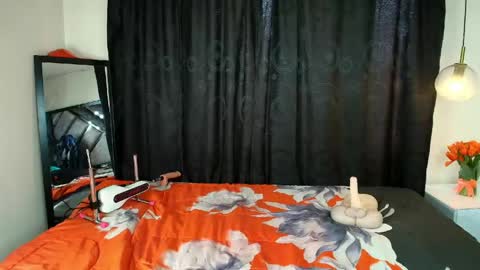 Snapshot of mysticmature chatting on 05-30-26, 05:32 Mystic online show from 05-30-26, 05:32
