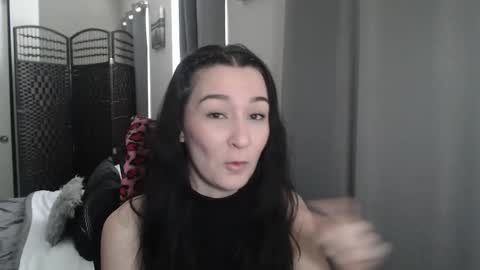 Snapshot of mysticmuse94 chatting on 02-18-25, 02:16 MysticMuse online show from 02-18-25, 02:16