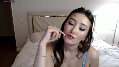 Snapshot of mysticsirenn chatting on 01-24-25, 07:41 mysticsirenn online show from 01-24-25, 07:41