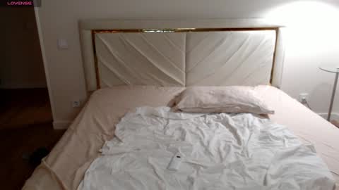 Snapshot of mysticsirenn chatting on 02-03-25, 09:08 mysticsirenn online show from 02-03-25, 09:08