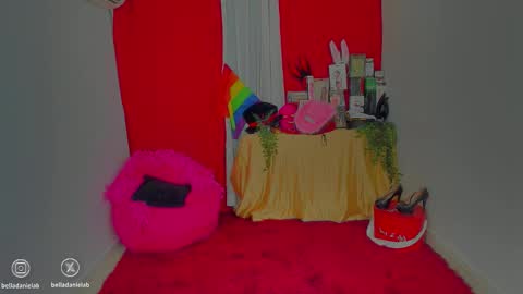 Snapshot of mysweetdanny chatting on 12-14-25, 10:31 IG belladanielab online show from 12-14-25, 10:31