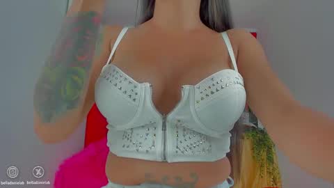 Snapshot of mysweetdanny chatting on 02-20-26, 04:09 IG belladanielab online show from 02-20-26, 04:09