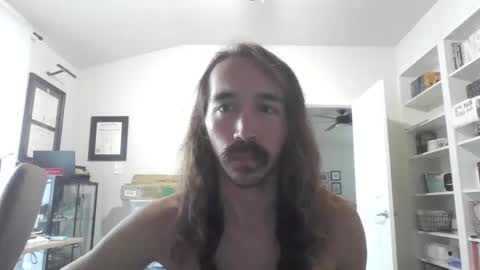 Snapshot of mythrowawayatx chatting on 12-18-24, 05:10 mythrowawayatx online show from 12-18-24, 05:10