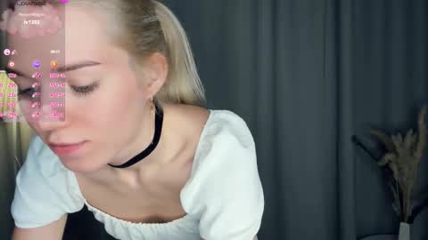 Olivia or just olive online show from 11-22-25, 07:24