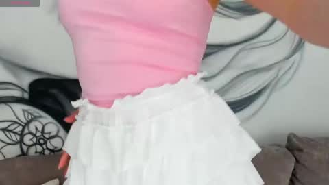 Eva  online show from 05-20-26, 04:51