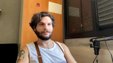 Snapshot of n3rdbarbudo chatting on 03-29-26, 04:07 Sren online show from 03-29-26, 04:07