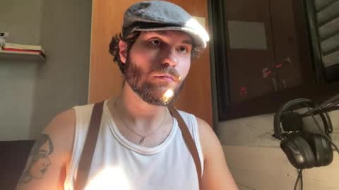 Snapshot of n3rdbarbudo chatting on 04-03-26, 01:09 Sren online show from 04-03-26, 01:09