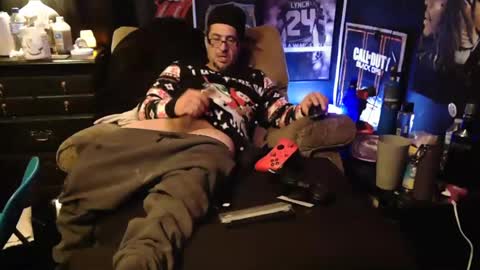SnackPants online show from 12-26-24, 03:38