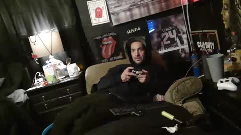 SnackPants online show from 01-06-25, 03:20