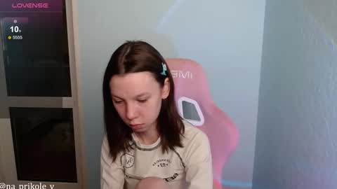 Snapshot of na_prikole_ chatting on 01-18-26, 01:42 Vanessa and Julia online show from 01-18-26, 01:42