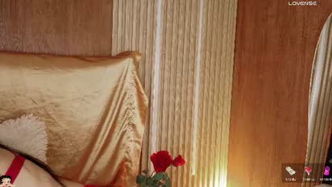 naamah_b online show from 07-21-26, 03:03
