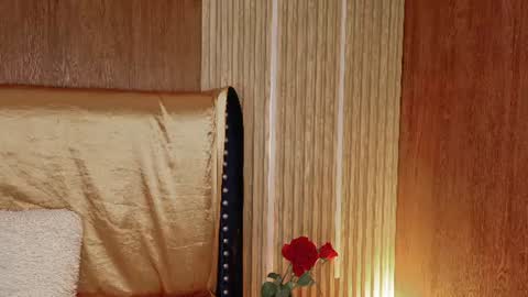 naamah_b online show from 07-22-26, 03:15
