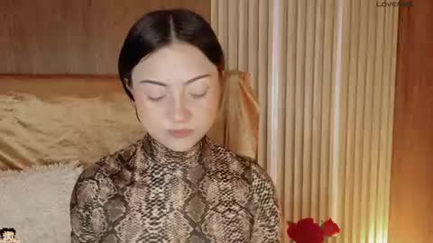 naamah_b online show from 07-25-26, 02:14