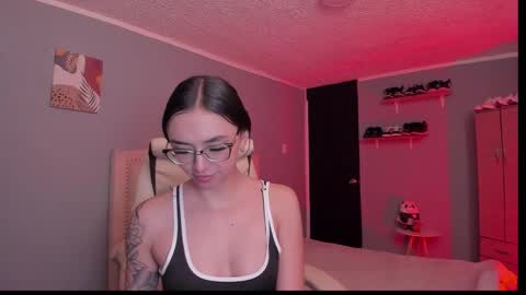 Snapshot of naath_ chatting on 03-24-26, 10:04 anny online show from 03-24-26, 10:04