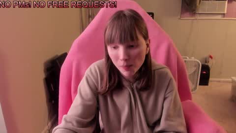 Snapshot of nacmar chatting on 02-11-25, 07:02 Natalie Marlo online show from 02-11-25, 07:02