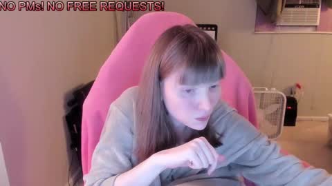 Snapshot of nacmar chatting on 02-21-25, 09:45 Natalie Marlo online show from 02-21-25, 09:45