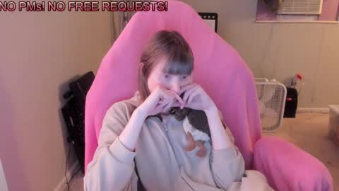 Snapshot of nacmar chatting on 02-25-25, 06:36 Natalie Marlo online show from 02-25-25, 06:36