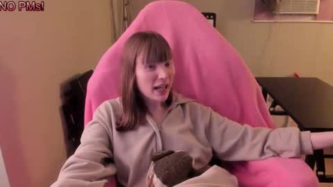 Snapshot of nacmar chatting on 03-12-25, 06:11 Natalie Marlo online show from 03-12-25, 06:11