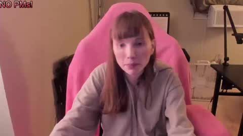 Snapshot of nacmar chatting on 09-17-25, 01:02 Natalie Marlo online show from 09-17-25, 01:02