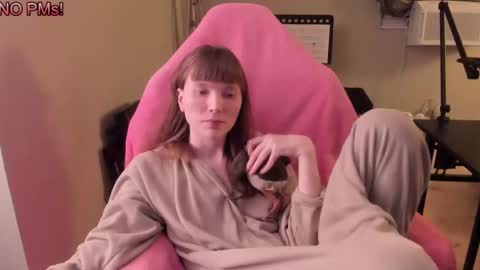 Snapshot of nacmar chatting on 09-20-25, 10:22 Natalie Marlo online show from 09-20-25, 10:22